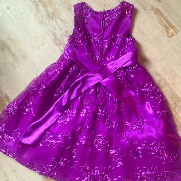 Little Girls purple embellished dress - Picture 6 of 6
